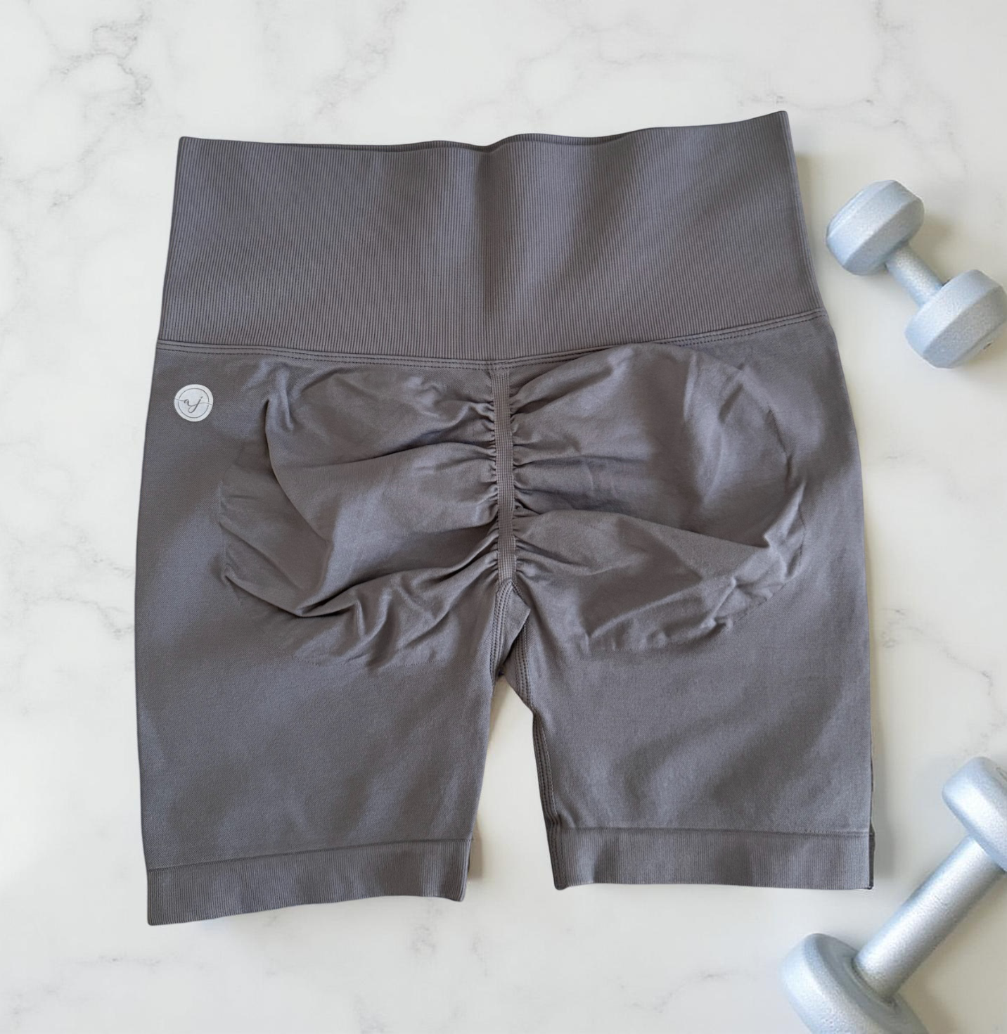 Shorts Deportivos Moldeadores - Levanta tus glúteos y moldea tu figura.